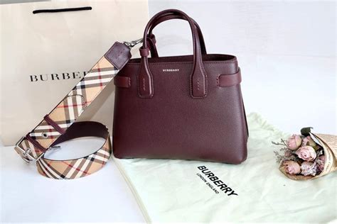 giá túi xách burberry leflair|giá túi xách Burberry.